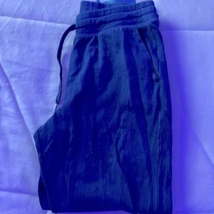 NAVY TIE-DYE SWEATPANTS